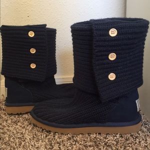 UGG Classic Cardy Womens Boots in EUC